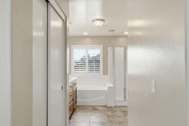 6229 W Ceres, Visalia, CA 93291