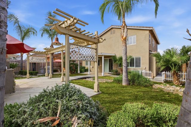 6229 W Ceres, Visalia, CA 93291