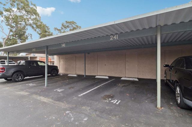 2382 Hosp Way 241, Carlsbad, CA 92008