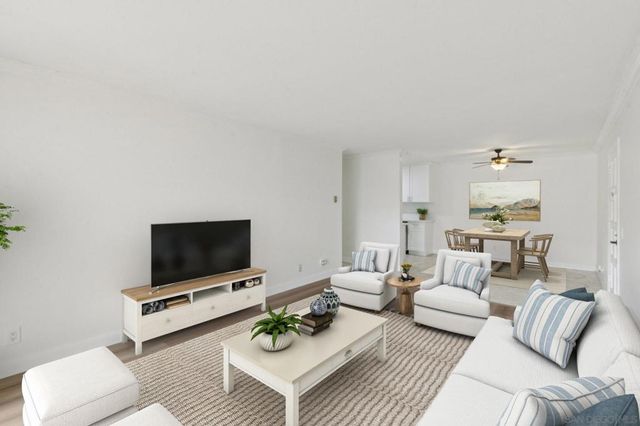 2382 Hosp Way 241, Carlsbad, CA 92008