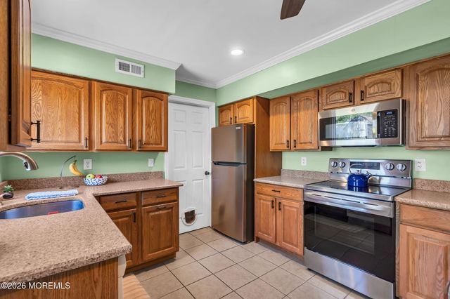 173 Shenandoah Boulevard, Toms River, NJ 08753