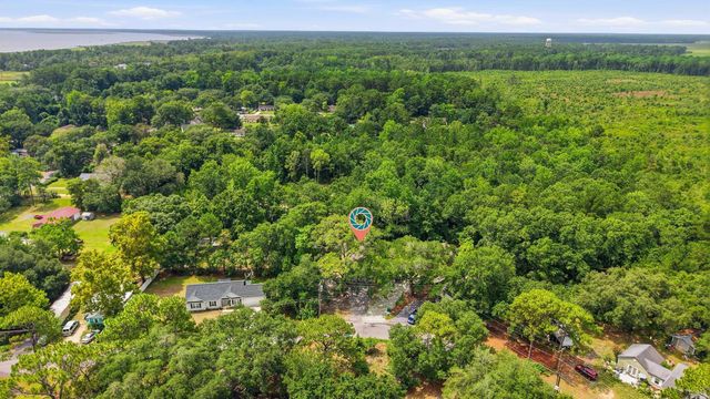 901 Lakeside Dr., Georgetown, SC 29440