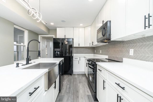 46 W WASHINGTON LN, Philadelphia, PA 19144