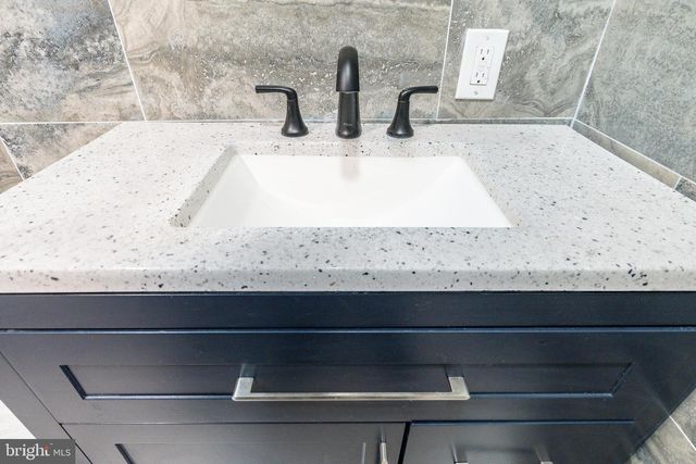 46 W WASHINGTON LN, Philadelphia, PA 19144