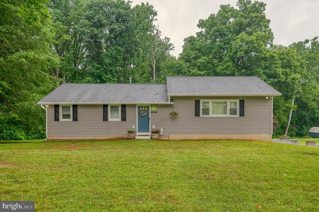102 ARBUTUS DR, Joppa, MD 21085
