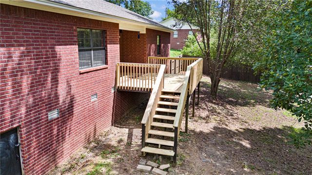 90 Birdsong Road, Russellville, AR 72802