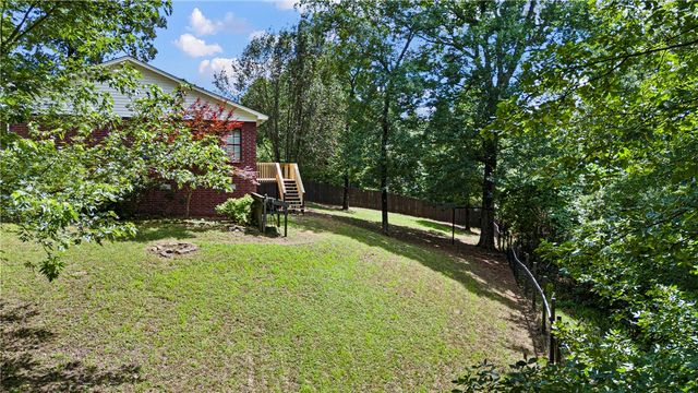 90 Birdsong Road, Russellville, AR 72802