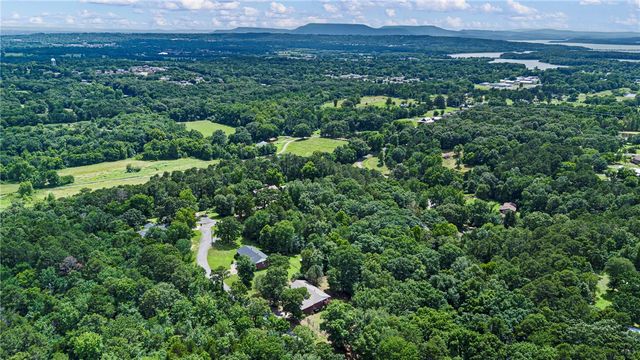 90 Birdsong Road, Russellville, AR 72802