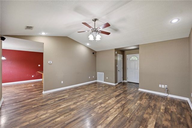 90 Birdsong Road, Russellville, AR 72802
