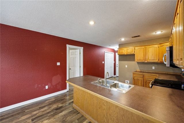 90 Birdsong Road, Russellville, AR 72802