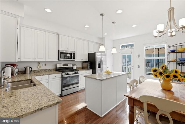 24827 COATS SQ, Aldie, VA 20105