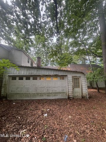 6800 Whippoorwill Drive, Olive Branch, MS 38654