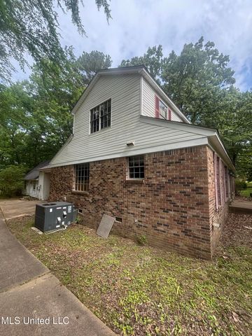 6800 Whippoorwill Drive, Olive Branch, MS 38654