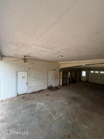 6800 Whippoorwill Drive, Olive Branch, MS 38654