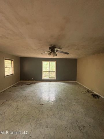 6800 Whippoorwill Drive, Olive Branch, MS 38654