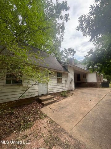 6800 Whippoorwill Drive, Olive Branch, MS 38654
