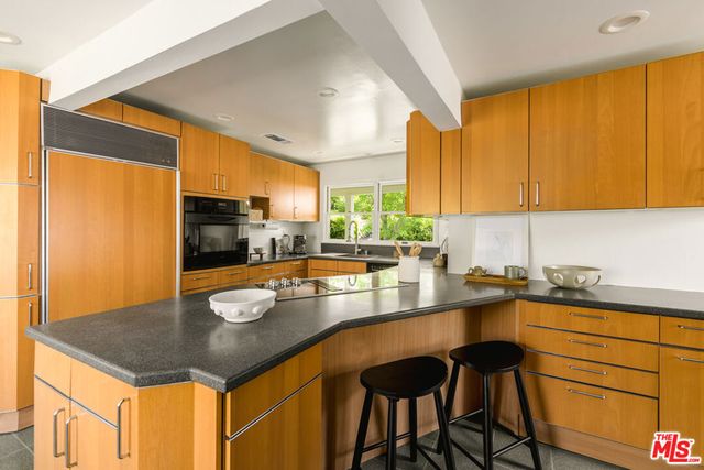 3019 Maxwell Street, Los Angeles, CA 90027