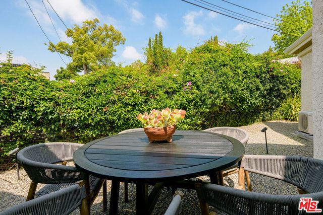 3019 Maxwell Street, Los Angeles, CA 90027