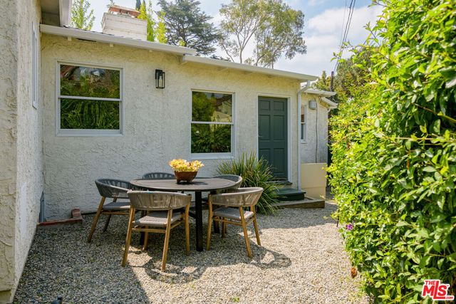 3019 Maxwell Street, Los Angeles, CA 90027