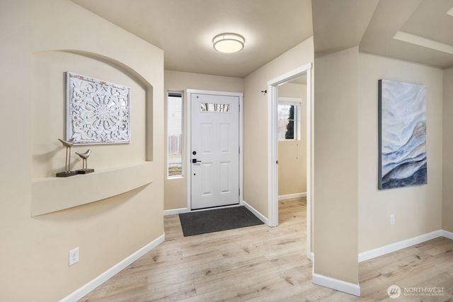 25912 35th Place S, Kent, WA 98032