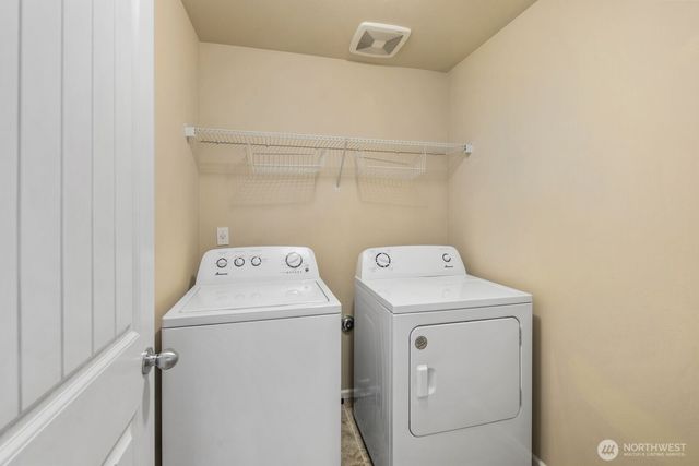 25912 35th Place S, Kent, WA 98032