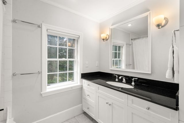 7 Russell St, Milton, MA 02186