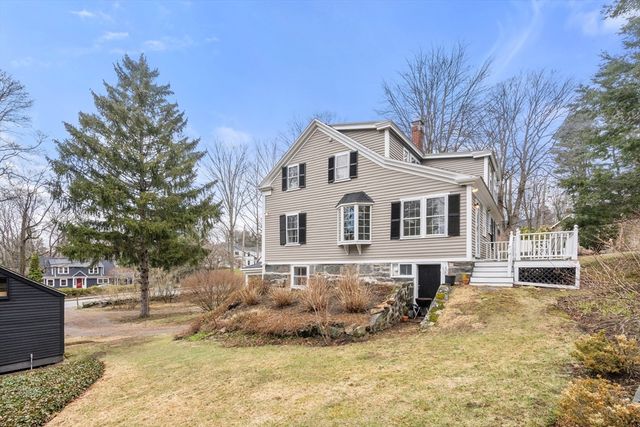 7 Russell St, Milton, MA 02186
