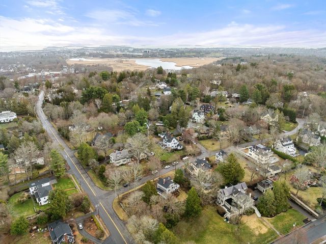 7 Russell St, Milton, MA 02186