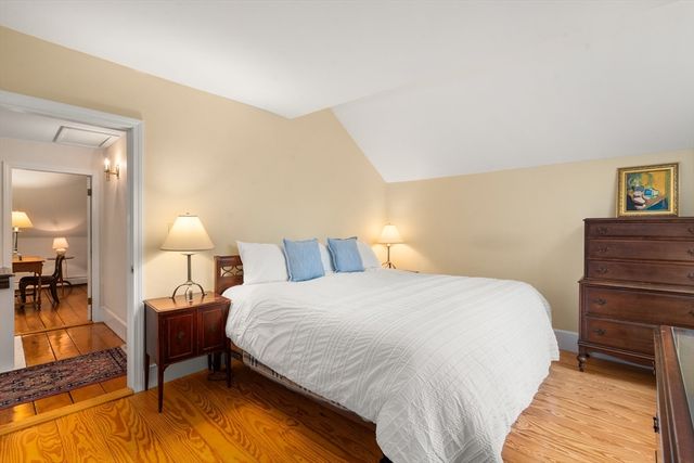 7 Russell St, Milton, MA 02186