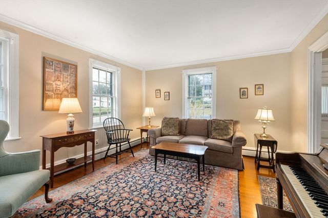 7 Russell St, Milton, MA 02186