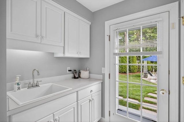 9 Bakers Pond Road, Dennis, MA 02641