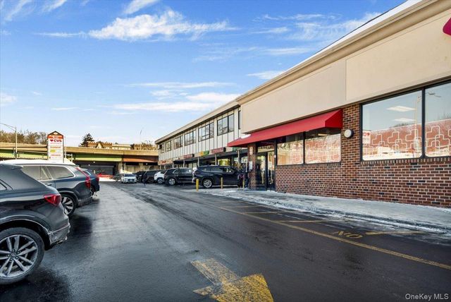 811 Bronx River Road 3C, Bronxville, NY 10708