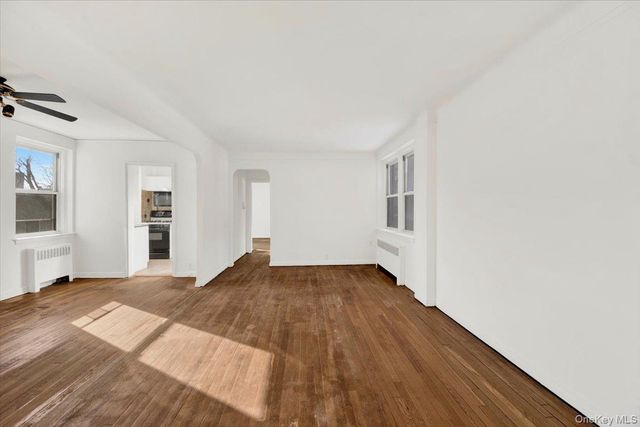 811 Bronx River Road 3C, Bronxville, NY 10708