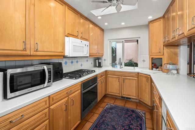 1411 8th Street, Coronado, CA 92118