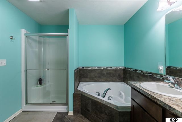 9431 Southern Sky Road, Lincoln, NE 68505