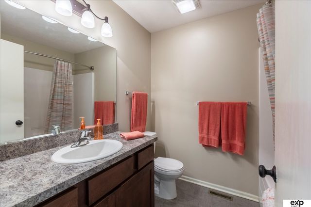 9431 Southern Sky Road, Lincoln, NE 68505