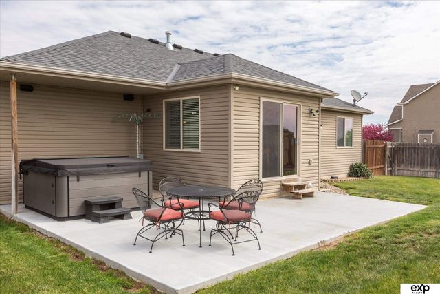 9431 Southern Sky Road, Lincoln, NE 68505