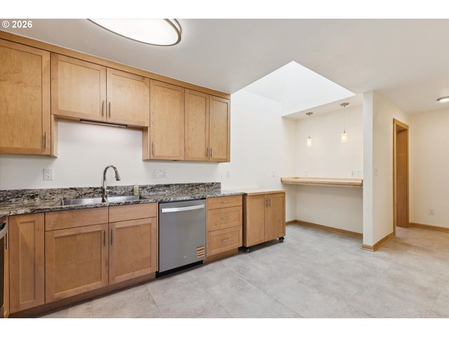 9234 N CENTRAL St, Portland, OR 97203