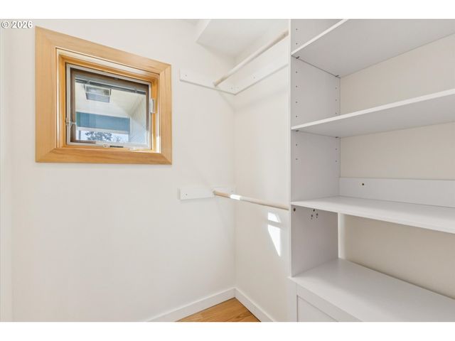 9234 N CENTRAL St, Portland, OR 97203