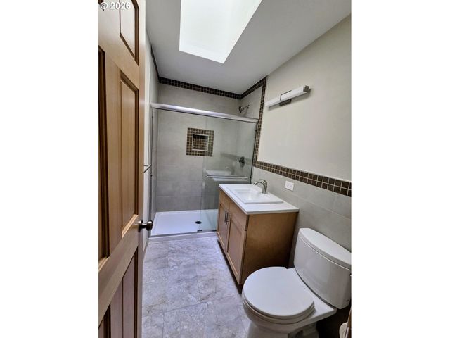 9234 N CENTRAL St, Portland, OR 97203