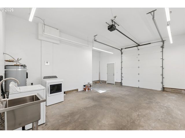 9234 N CENTRAL St, Portland, OR 97203