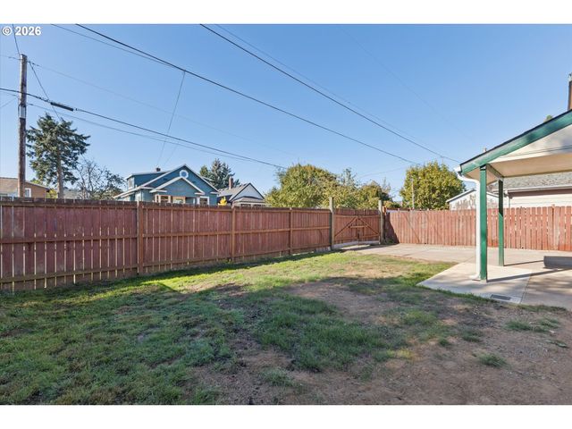 9234 N CENTRAL St, Portland, OR 97203