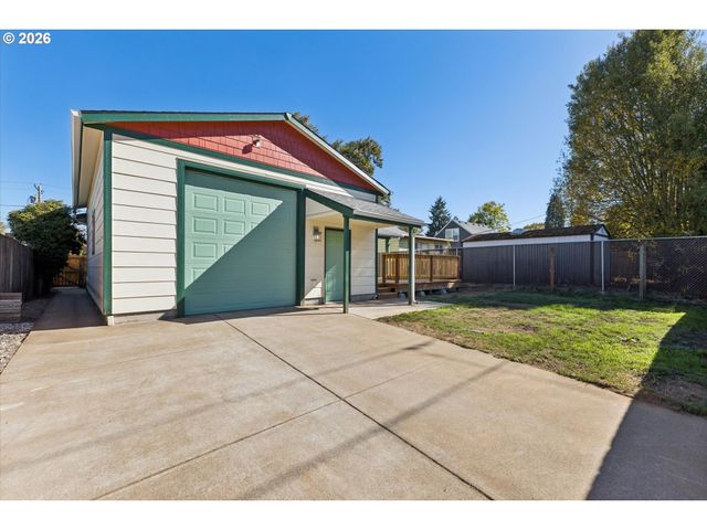 9234 N CENTRAL St, Portland, OR 97203