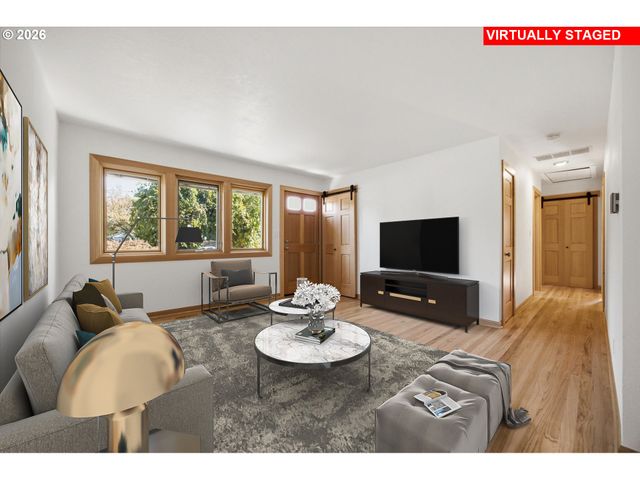9234 N CENTRAL St, Portland, OR 97203