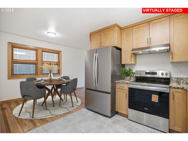 9234 N CENTRAL St, Portland, OR 97203