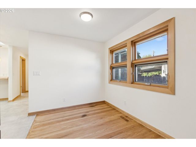 9234 N CENTRAL St, Portland, OR 97203