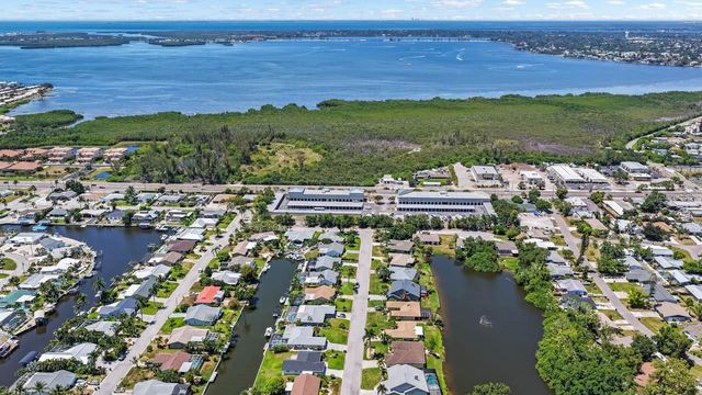 4503 CORAL LAKE DRIVE, Bradenton, FL 34210