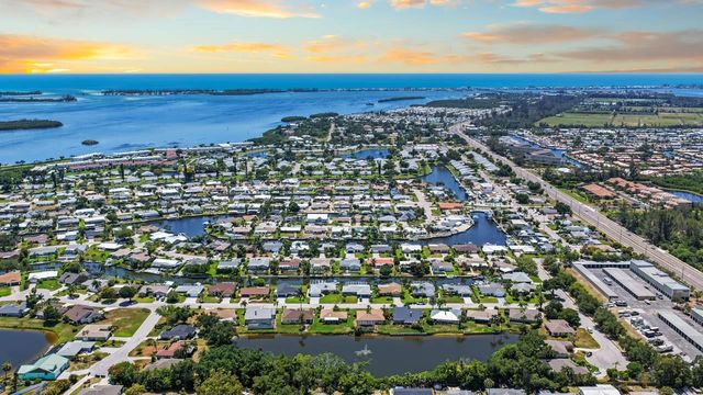 4503 CORAL LAKE DRIVE, Bradenton, FL 34210