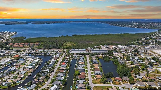 4503 CORAL LAKE DRIVE, Bradenton, FL 34210