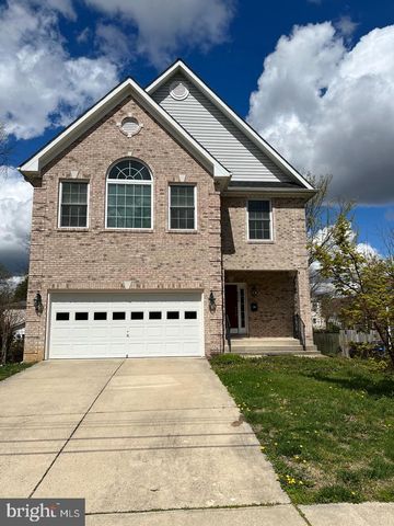 6930 WESTLAWN DR, Falls Church, VA 22042